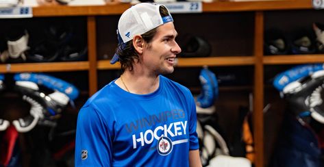 Last Friday, the Montreal Canadiens officially traded veteran Sean Monahan to the Winnipeg Jets. Sean Monahan, Winnipeg Jets, Nhl Players, Last Friday, Calgary Flames, Could Play, Free Agent, Montreal Canadiens, Calgary