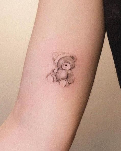 Small Teddy Bear Tattoo, Baby Bear Tattoo, Bear Tattoo Meaning, Teddy Bear Tattoo, Small Teddy Bear, Bear Tattoo Designs, Small Dragon Tattoos, Unique Small Tattoo, Lady Bug Tattoo