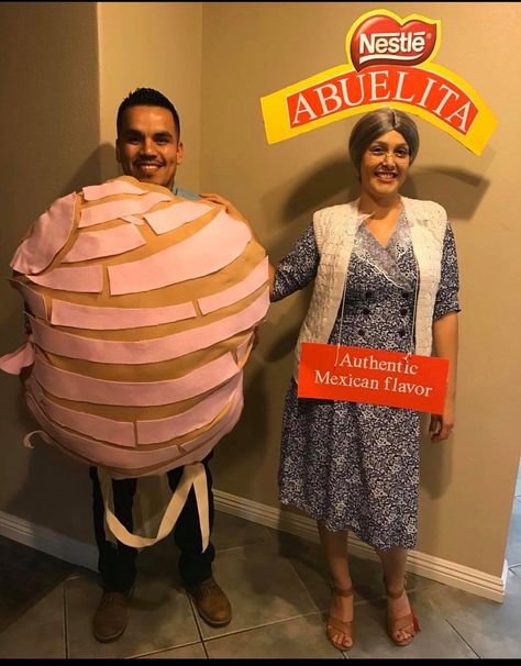 Chambelan Outfits, Mexican Halloween Costume, Front Yard Halloween Decorations, Crazy Halloween Costumes, Chocolate Abuelita, Mexican Halloween, Halloween Costumes Diy Couples, Funny Couple Halloween Costumes, Easy Costume