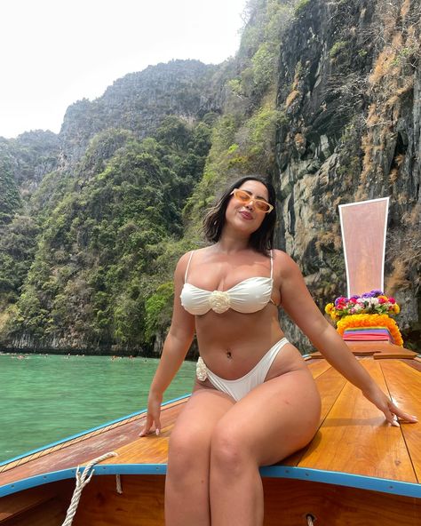 Phi Phi Island Outfit, Thailand Outfit, Phi Phi Islands, Trip To Thailand, Thailand Photos, Island Outfit, Phi Phi Island, Island Girl, Pinterest Outfits