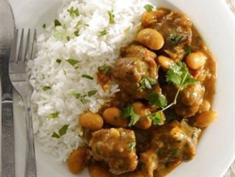 Butterbean Curry Butterbean Curry, Butterbean Recipes, Mutton Dishes, Halaal Recipes, Butter Beans Recipe, Beans Curry, Large Mushroom, Night Food, Curry Recipe