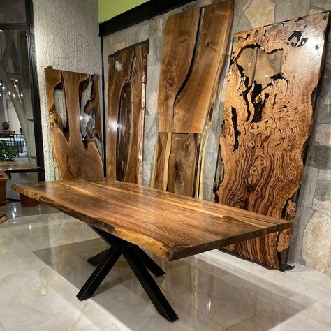 Factory Direct modern custom Irregular shaped wood dining table top live edge solid walnut wood slab https://m.alibaba.com/product/1600595306371/Factory-Direct--modern-custom-Irregular.html?__sceneInfo={"cacheTime":"1800000","type":"appDetailShare"} Live Edge Dining Table Centerpiece, Modern Live Edge Dining Table, Live Edge Wood Dining Table, Live Edge Walnut Dining Table, Floating Table, Natural Furniture, Live Edge Furniture, Into The Wood, Live Edge Dining Table