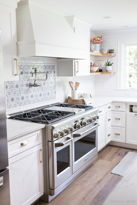 Super gorgeous and functional range with six burners and double ovens. The small oven is perfect for most family meals! #kitchen #kitchens #kitchenrenovation #kitchenreno #kitchenremodel #kitchendesign #kitchenideas #range #appliances #rangehood Double Oven In Small Kitchen, Cafe Range Hood, Double Stove Kitchen, Stove With Pot Filler, Square Hood Vent, Pot Fillers Over Stove, Oven Hood Ideas, Oven In Kitchen, Double Oven Stove