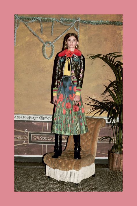 How To Make Your Home Look Like A Gucci Campaign | British Vogue Gucci Photoshoot, Gucci Campaign, Fashion Editorial Layout, Mode Editorials, Pre Fall 2016, Fall Fashion 2016, All Jeans, Pre Fall Collection, Gucci Models