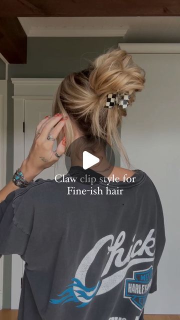 Claw Clip Hair Hack, Claw Clip For Fine Hair, Updos With Hair Extensions, Hair Up In A Clip, Hair Clip Styles, Concert Hair, Hairdo Ideas, Hip Hair, Fun Hairstyles