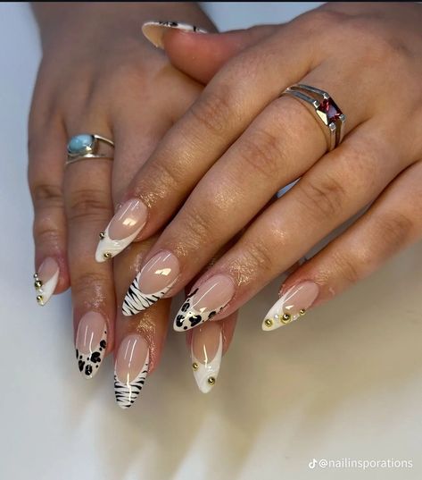 Almond Nails Animal Print, Long Almond Nails French, Long Almond Nails French Tip, Almond Nails French Tip Design, Nails French Tip Design, Almond Nails French Tip, Acrylic Nails Almond Shape, Concert Nails, Almond Nails French