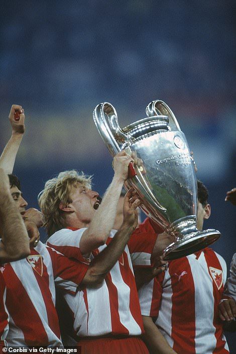 They won the European Cup in 1991 in sensational fashion Croatian Football, Red Star Belgrade, Crvena Zvezda, Nike Football Boots, Ultras Football, Football Players Images, Luka Modric, Jdm Wallpaper, European Cup