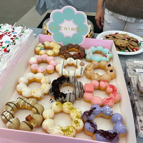 Opening Alert: MochiMoly, Park Ridge, NJ Cute Mochi Donut, Donuts Business, Mochi Doughnut, Dessert Bouquet, Donut Business, Mochi Donut, Donut Decorating Ideas, Pastry Display, Fruit Chip