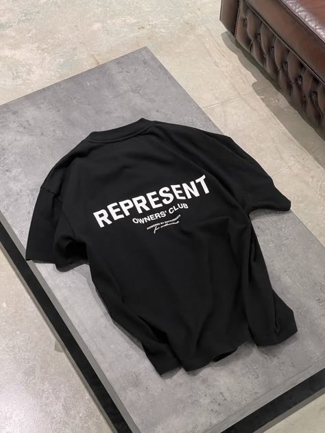 Represent Owners Club, Minimal Shirt Design, Streetwear Ideas, Shirt Design Inspiration, Club T Shirt, Graphic Tshirt Design, As Monaco, Shirt Print Design, Clothing Photography