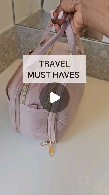 How To Pack Suitcase For Airplane, What To Pack In A Personal Item, Aesthetic Travel Essentials, Weekend Trip Packing List Fall, Travel Bag Essentials Roadtrip, Hand Luggage Essentials, Travel Bag Organization Ideas, Hotel Must Haves, Small Suitcase Packing