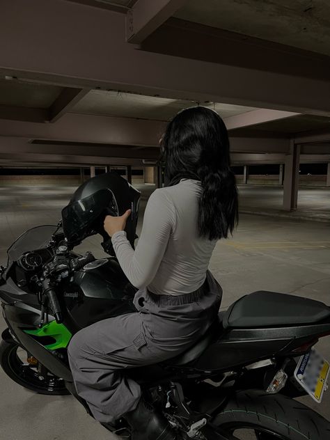 kawi kawasaki biker girl ninja 400 motorcycle Motorcycle Ninja 400, Motercyle Girl, Ninja 400 Aesthetic, Motorcycle Woman Aesthetic, Biker Girl Aesthetic Icon, Biker Woman Aesthetic, Kawasaki Ninja Aesthetic, Bike Girl Aesthetic, Motorcycle Girl Aesthetic