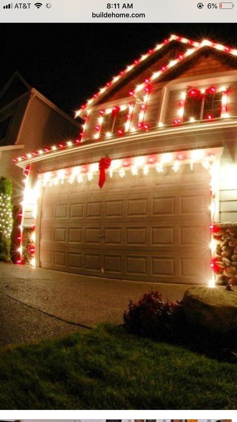 Gold Christmas Lights, Exterior Christmas Lights, Green Christmas Lights, Red Christmas Lights, Outdoor Decoration Ideas, Outdoor Christmas Decoration Ideas, Christmas Lights Outside, Wood Christmas Decorations, White Christmas Lights