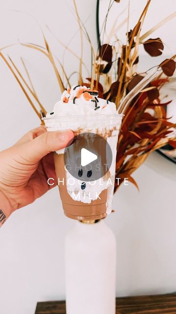 Mariam Silver on Instagram: "the perfect spooky treat - ghost chocolate milk 👻🤎🥛

#halloween2024 #halloween #spooky #spookyseason #ghost #halloweentreats #halloweenideas #momsofinstagram" Ghost Chocolate Milk, Ghost Cups, Ghost Chocolate, Halloween Deserts, Spooky Treats, Halloween Spooky, Halloween Treats, Chocolate Milk, Halloween Costumes