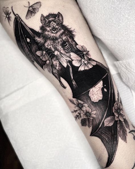 Types Of Sleeve Tattoos, Dark Coverup Tattoo Ideas, Cicada Tattoo, Bat Tattoos, Fall Tattoo, Goth Tattoos, Back Of Leg Tattoos, Bats Tattoo Design, Side Tattoos Women