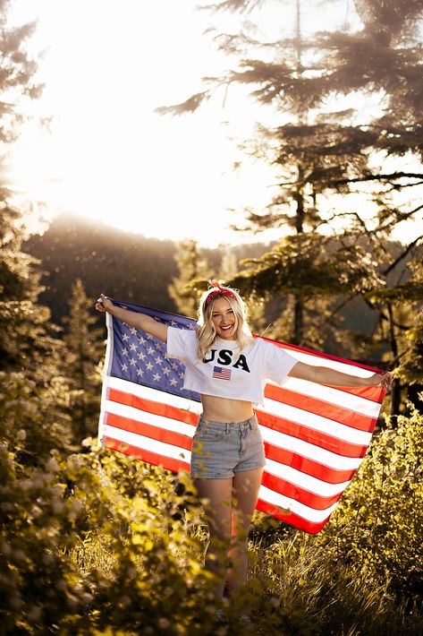 4th Of July Senior Pictures, Forth Of July Poses, Air Force Senior Pictures, Patriotic Senior Pictures, American Flag Senior Pictures, Flag Senior Pictures, Fourth Of July Photoshoot, Usa Photoshoot, Flag Photoshoot