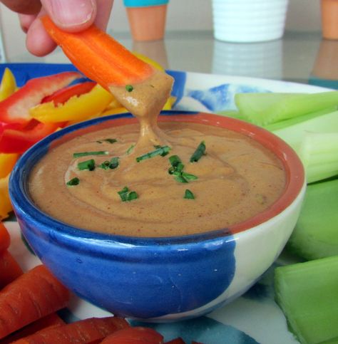 This nutty, Thai-inspired sauce puts a unique spin on veggie dip, is perfect for pouring over cooked spaghetti squash or “zoodles.” Fodmap Sauces, Everything Sauce, Fodmap Vegan, Fod Map, Low Fodmap Foods, Fodmap Food, Low Fodmap Diet Recipes, Fodmap Foods, Fodmap Diet Recipes