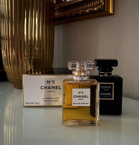 No 5 Chanel, Chanel No 5 Aesthetic, Chanel Perfume Aesthetic, Chanel 5 Perfume, Chanel No 5 Perfume Aesthetic, N5 Chanel Perfume, Chanel No 5 Perfume, Coco Noir Chanel Perfume, Chanel Noir Perfume