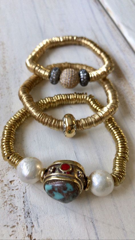 Bohemian Gold Jewelry With Polished Beads, Gold Bohemian Jewelry With Large Beads, Bohemian Brass Bracelet Jewelry, Bohemian Beaded Coral Jewelry, Bohemian Beaded Brass Bracelets, Dope Jewelry Accessories, Diy Jewelry Display, Silver Jewelry Design, Beads Bracelet Design