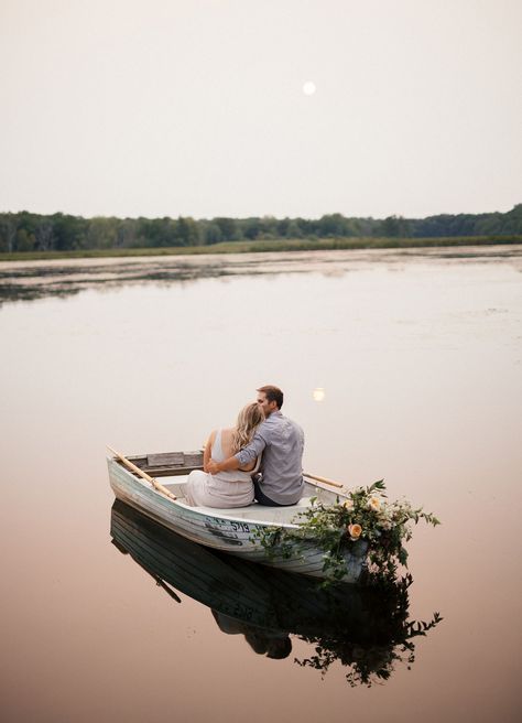 Camp Anniversary Session Yacht Wedding, Boat Wedding, Row Boats, Lake Wedding, Row Boat, Pre Wedding Photoshoot, Wedding Poses, Engagement Photoshoot, Wedding Package