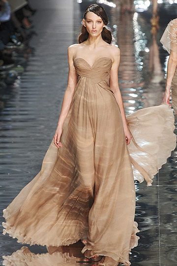 Ellie Saab, Elegante Y Chic, Elie Saab Spring, Formal Occasion Dress, 파티 드레스, Nude Dress, Haute Couture Dresses, Couture Runway, Chiffon Prom Dress