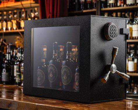 Whisky Vault mini counter safe Whiskey Room Storage, Whiskey Decanter Display Bar, Wine Wall Humidor, Whiskey Storage Dosplay, Humidor Wall, Whiskey Furniture, Modern Home Bar Designs Luxury, Home Whiskey Bar, Whiskey Room Ideas