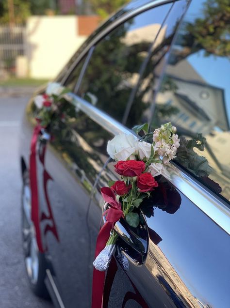 Wedding Car Deco, Red And White Weddings, Wedding Car Decorations, Car Deco, Cute Funny Quotes, Red Car, Car Decor, White Wedding, Pink Red