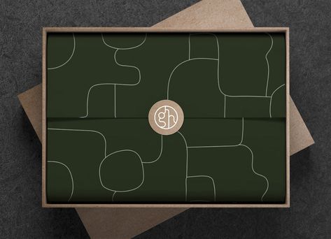 Luxury Brand Packaging, Store Packaging, Green Branding, Luxury Packaging Design, Business Card Design Inspiration, Luxury Branding Design, Branding Design Packaging, Horse Logo, Event Branding