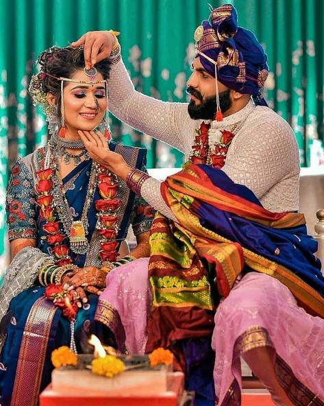 Maharashtrian couple Coordinated Outfits, Marathi Bride, Marathi Wedding, Indian Wedding Poses, Groom Photoshoot, Bridal Photography Poses, Couple Wedding Dress, Indian Wedding Couple Photography, Bride Photography Poses