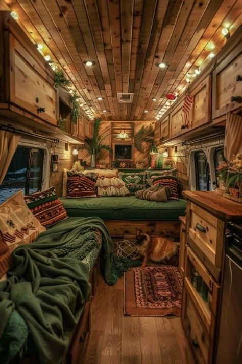 Camping Sprinter Van, Vanlife Bed Ideas, Bus Build Layout, Cozy Camper Bedroom, Car Wood Interior, Vanlife Aesthetic Interior, Cute Camper Ideas, Bus To Rv Conversion, Moody Rv Interior