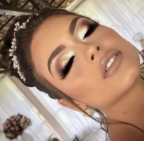 Machiaj Smokey Eyes, Glam Bride Makeup, Quinceanera Makeup, Wedding Eyes, Wedding Makeup Bride, Wedding Hairstyles And Makeup, Wedding Eye Makeup, Glam Wedding Makeup, Formal Makeup