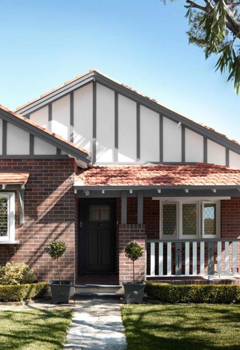 Bungalow Homes Exterior, Brick Bungalow Exterior, Red Brick House Exterior, Sydney House, California Bungalow, 1920s House, Bungalow Renovation, Bungalow Exterior, Bungalow Homes