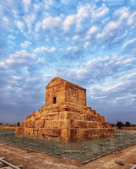 Tomb Of Cyrus, Cyrus The Great, Here Lies, Ancient World, Bones, On Twitter, Twitter