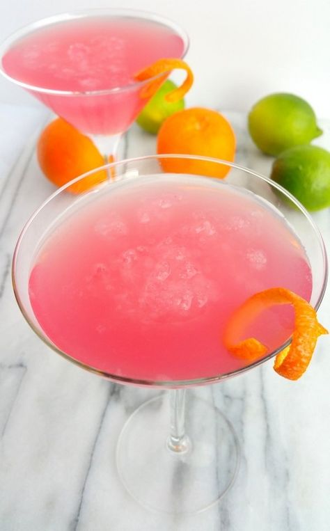 15 Cocktails to Welcome In Spring Cosmo Drink, Cosmopolitan Cocktail Recipes, Cosmopolitan Cocktails, Cosmopolitan Drink, Cosmopolitan Recipe, Cosmo Recipe, Cosmopolitan Cocktail, Mezcal Cocktails, Cranberry Juice Cocktail