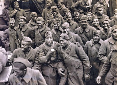 Harlem Hellfighters, History Facts Interesting, Black Person, Historical Images, Black Image, African American History, History Facts, Photojournalism, World History