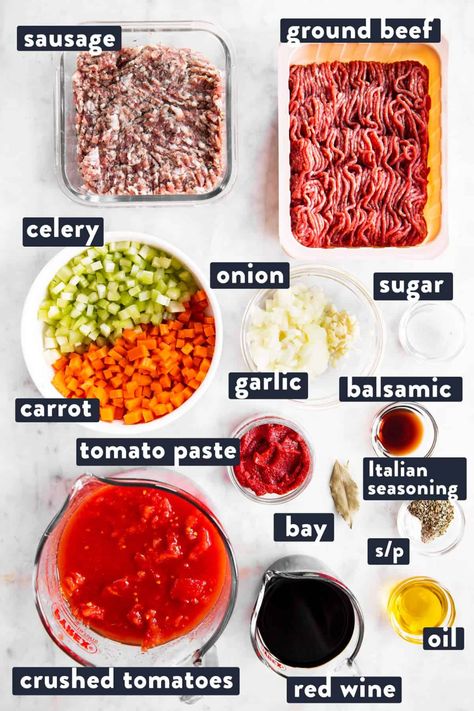 Easy Beef Bolognese Recipe, Beef Bolognese Recipe, Balsamic Carrots, Classic Lasagna Recipe, Bolognese Sauce Recipe, Classic Lasagna, Bolognese Recipe, Melty Cheese, Bolognese Sauce