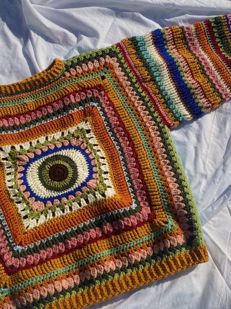 Hippy Crochet Blanket, Crochet Cool Stuff, Colourful Crochet Sweater, Autumn Crochet Ideas Clothes, Good Crochet Gifts, Cool Crochet Sweater, Crazy Crochet Sweater, Crochet Core Aesthetic, Crochet Eye Sweater Pattern Free