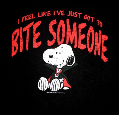 I feel like I've just got to bite someone, Snoopy on Halloween  ~ Gotta love the holiday! ~ ☮  ﾚ o √ 乇 !! Snoopy Stuff, Peanut Gang, Peanuts Halloween, Snoopy Halloween, Snoopy Images, Peanuts Cartoon, Snoopy Quotes, Snoopy Pictures, Snoop Dog