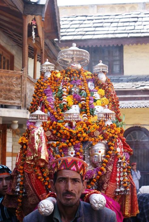 Kullu Dussehra Festival, Himachal Pradesh Culture, Kullu Dussehra, Manali Himachal Pradesh, 2 States, Silver Mask, India Map, Half Saree Designs, Couple Songs