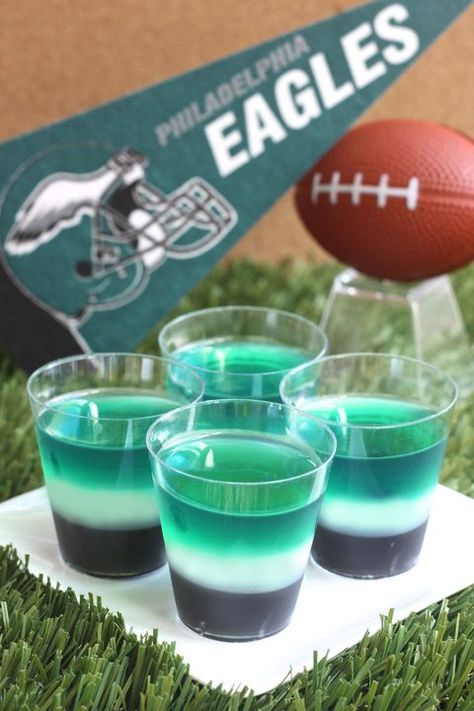 Philadelphia Eagles Jell-O Shots Philadelphia Eagles Food Ideas, Philadelphia Eagles Desserts, Eagles Football Party, Philadelphia Eagles Cake, Eagles Party, Superbowl Party Food Ideas, Jell O Shots, Superbowl Sunday, Pudding Shots