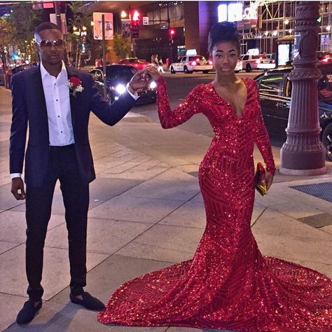 Pinterest ? @ForeignBeauty .. Follow mee for moree ! Red Prom Black Couple, Prom Gown For Teens, Red Evening Gowns, Prom Dresses Long Mermaid, Black Couple, Sequin Prom Dress, Sequin Evening Dresses, Wedding Store, Sequin Prom Dresses