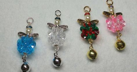 Make these sparkly little angel ornaments out of paddle wheel/Sunburst beads! These were super easy to put together and they have lots of... Diy Dolls Making, Bead Cross, Christmas Tree Beads, Paddle Wheel, German Glass Glitter, Diy Dolls, Beaded Angels, Bead Making, Beaded Jewlery