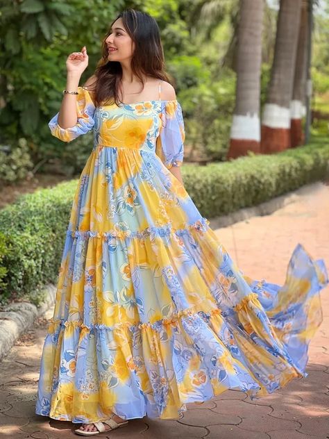 Valentina Frocks, Floral Georgette Frocks, Daily Wear Clothes For Women, Georgette Frocks, Daily Wear Clothes, Dress Georgette, Dress Patterns Diy, Long Frock Designs, Stylish Kurtis Design