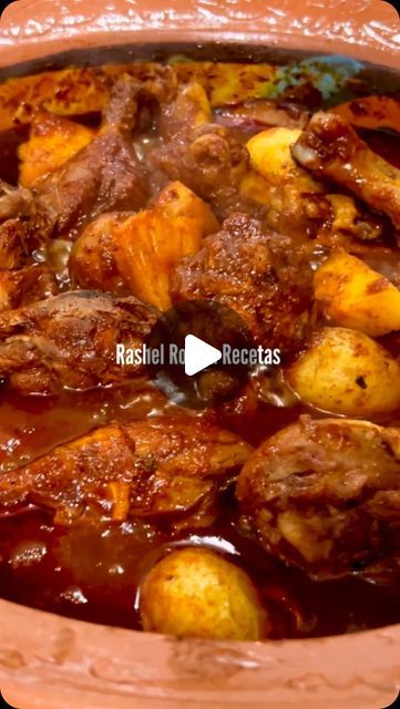 Rashel Román Recetas on Instagram: "Pollo en adobo #pollo #guiso" Chicken Dishes Recipes, July 3, Adobo, Chicken Dishes, Food Dishes, Mexican Food Recipes, Chicken Recipes, Dessert Recipes, Chicken