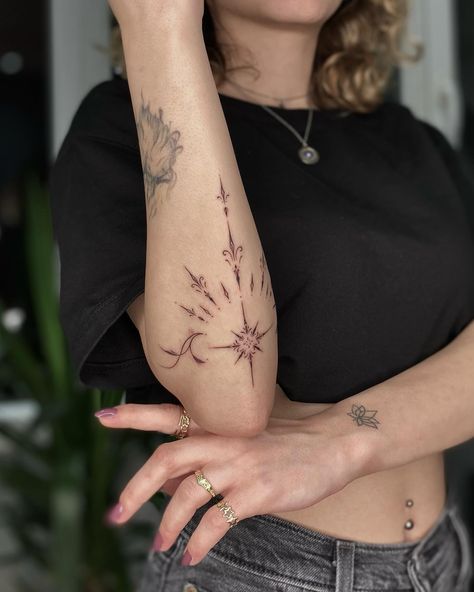 Photoshoot from ornamental piece i did a wile ago. Will be happy to make more of these kind🦦✌🏻 Thanks for trust: @zeynpyldrm_ #tattoos #dövmemodelleri #ornamental Cuff Arm Tattoo, Ornamental Celestial Tattoo, Body Ornament Tattoo, Celestial Ornamental Tattoo, Ornamental Arm Tattoos For Women, Ornamental Tattoo Placement, Wrist Ornamental Tattoo, Ornamental Spine Tattoo, Ornamental Tattoo Back