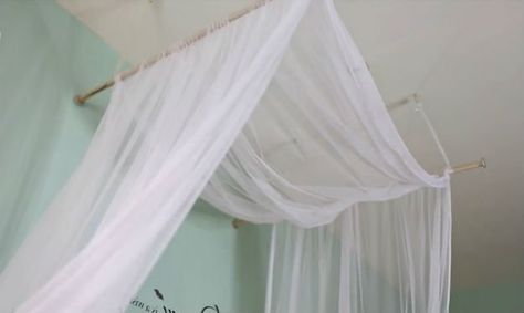 DIY Bed Canopy Diy Bed Canopy, Romantic Diy, Canopy Bed Diy, Canopy Bed Curtains, Canopy Architecture, Romantic Bed, Kids Canopy, Canopy Bedroom, Backyard Canopy