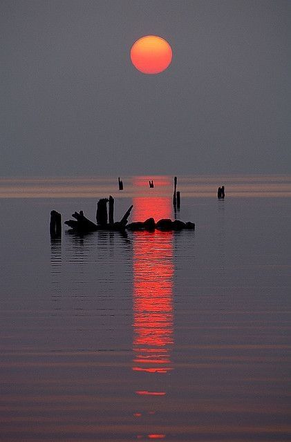 Sunset Red Sunset, Red Sun, Beautiful Place, Archipelago, Beautiful Sunset, Scandinavia, Amazing Nature, Sunrise Sunset, Beautiful World