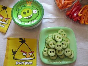 Hungry Happenings: Michelle from Creative Food shares her fun Angry Birds Party Ideas Angry Birds Birthday Party, Birds Birthday Party, Angry Birds Birthday, Bird Birthday Parties, Kids Dinner, Angry Birds Cake, Angry Birds Party, Party Hardy, Kid Parties