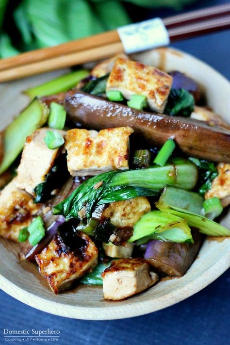 Spicy Green Bean Recipes, Asian Eggplant, Eggplant Tofu, Vegan Eggplant Recipes, Asian Tofu, Tofu Bowls, Japanese Eggplant, Spicy Green Beans, Healthy Asian