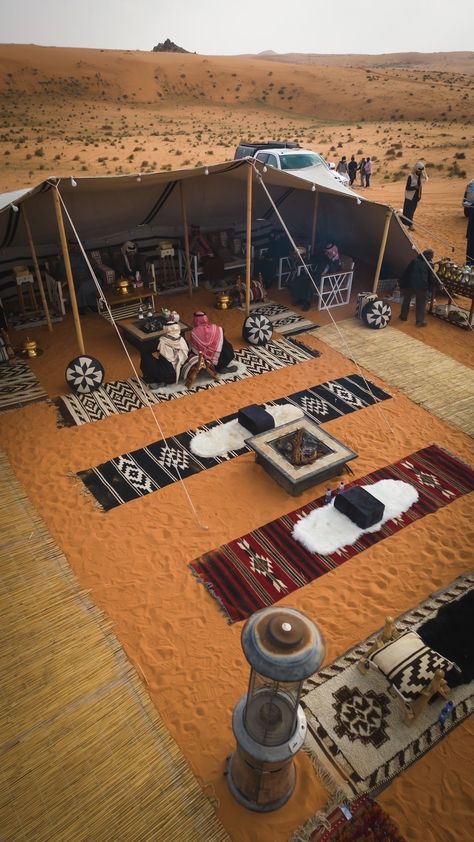 Arabic Tent, Arab Lifestyle, Bedouin Tent, Arab Food, Royal Lifestyle, Alphabet Quilt, Arabic Decor, Desert Aesthetic, Diy Tent