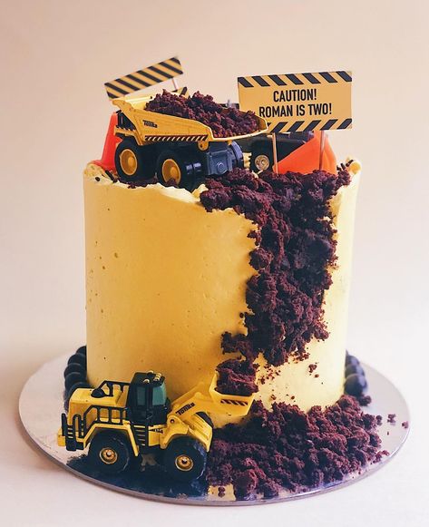 Construction Party Cakes, Excavator Cake, Γενέθλια Mickey Mouse, Digger Cake, Construction Birthday Cake, 4de Verjaardag, Second Birthday Cakes, 2nd Birthday Cake, Construction Theme Birthday Party